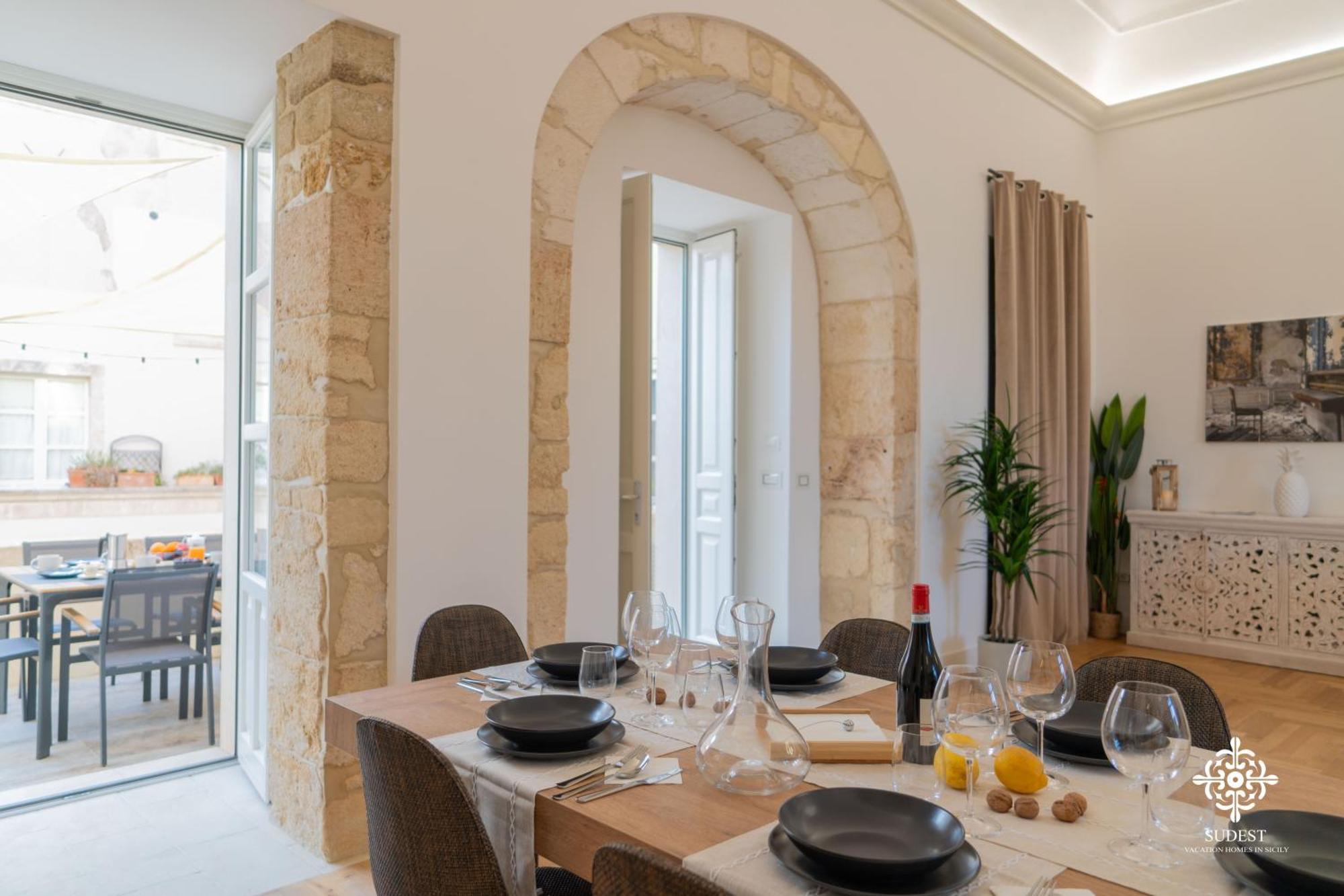 Residenza Dumah - Elegante Dimora In Centro Leilighet Syracuse Eksteriør bilde